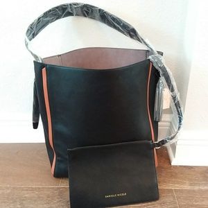 Danielle Nicole Purse